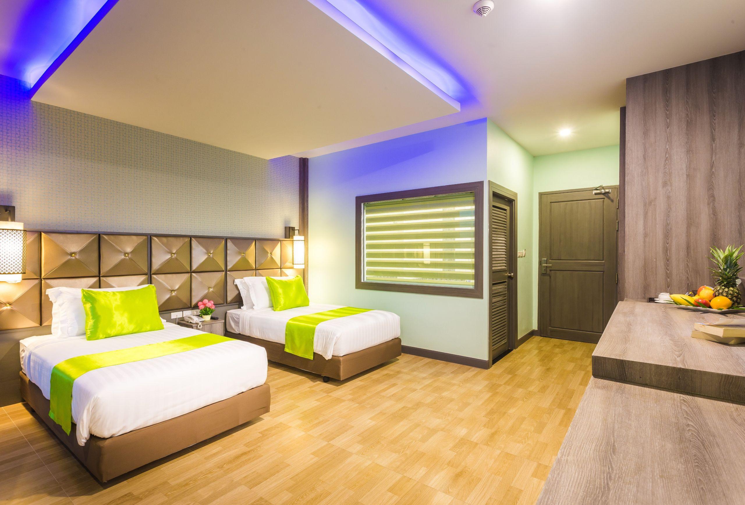 Add Plus Hotel&Spa Patong Exterior foto