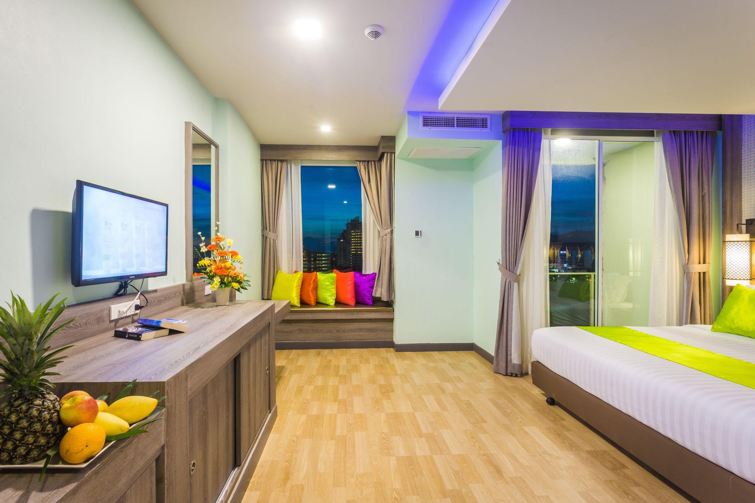 Add Plus Hotel&Spa Patong Exterior foto