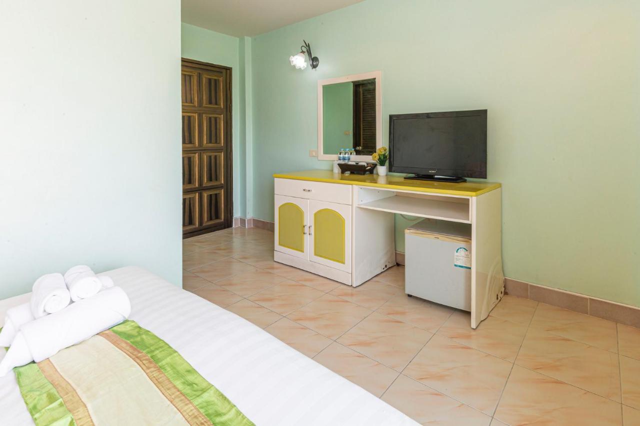 Add Plus Hotel&Spa Patong Exterior foto